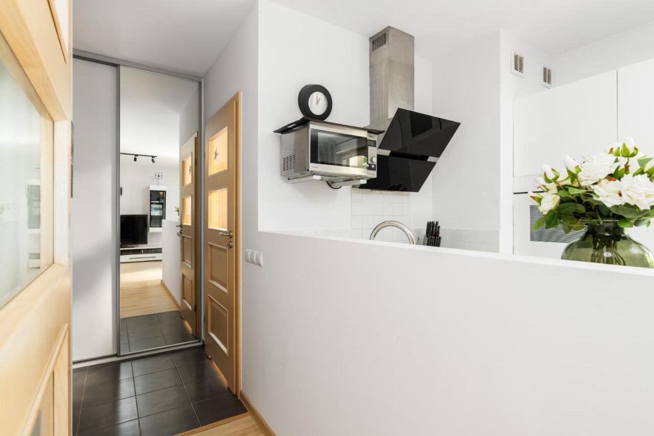 Cozy Apartment Karpia 17 With Terrace In Poznan By Noclegi Renters Poznań Exterior foto